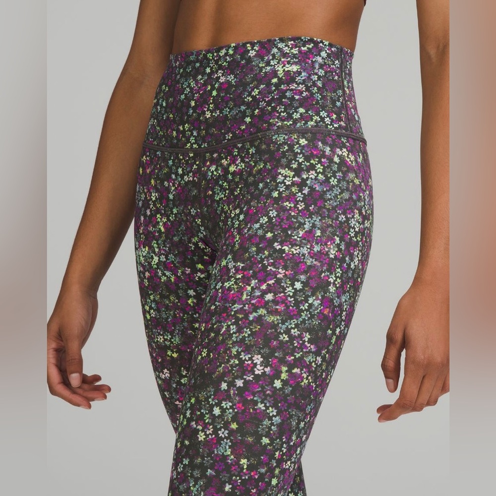 Lululemon Wunder Under HR Tight 25” - Picture 4 of 6